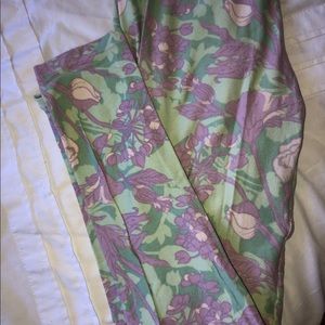 Lularoe OS leggings floral
